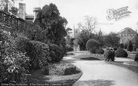 Hungerford Arcade forbury Gardens 9