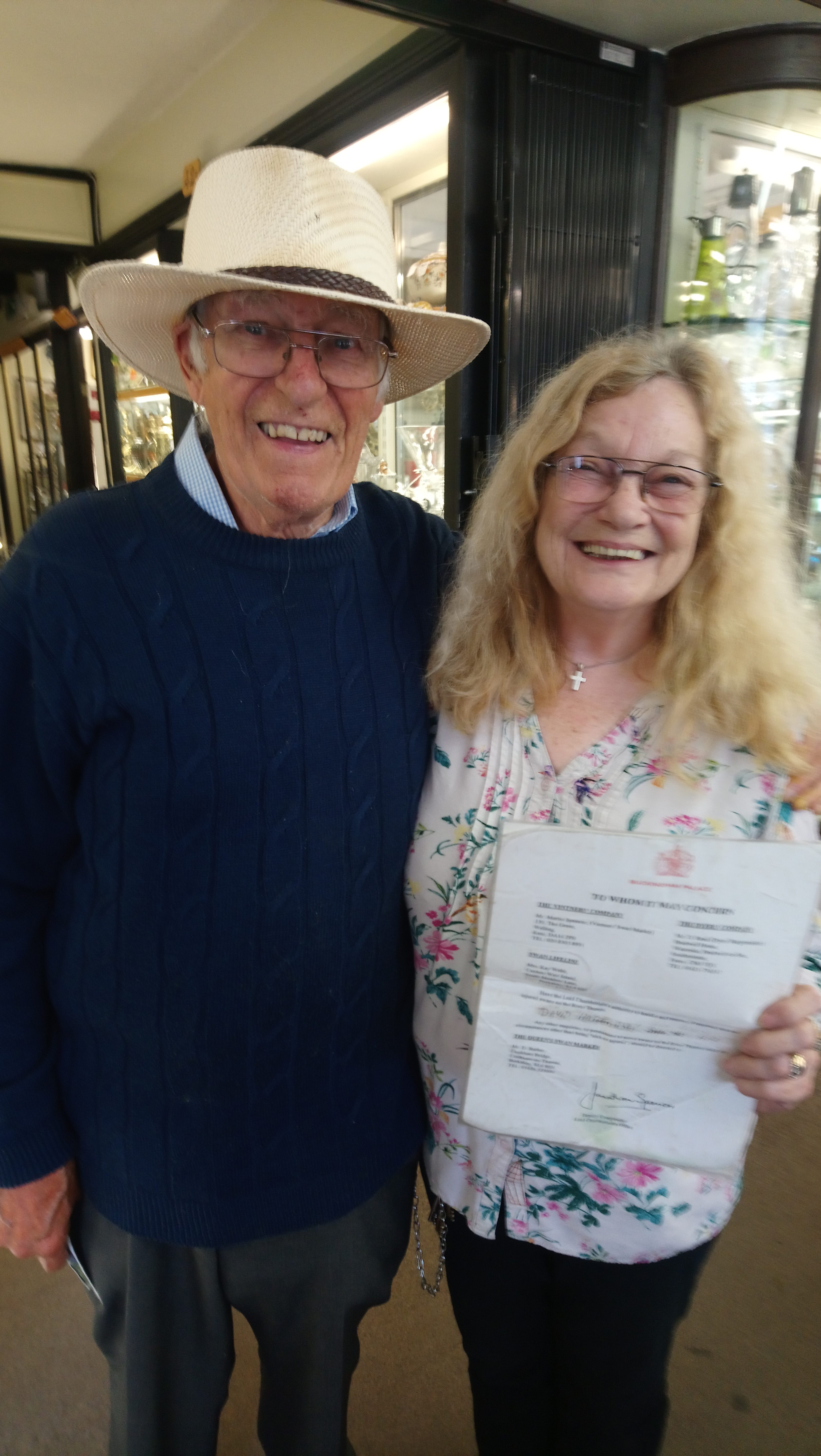 Hungerford Arcade Swan Upping Sept 2018